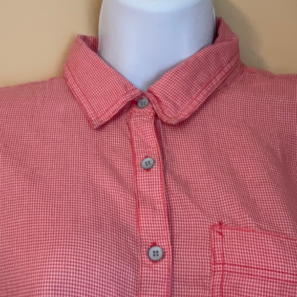 Size PL Checkered Button Down the Front Blouse - Picture 2 of 10